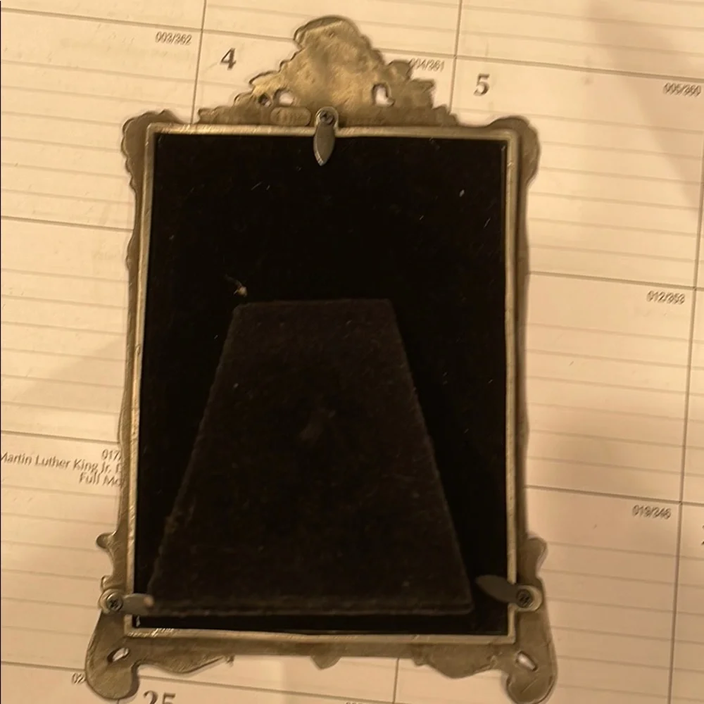 PICTURE FRAME FINE PEWTER SILVER TONE 4.5 X 7 in.